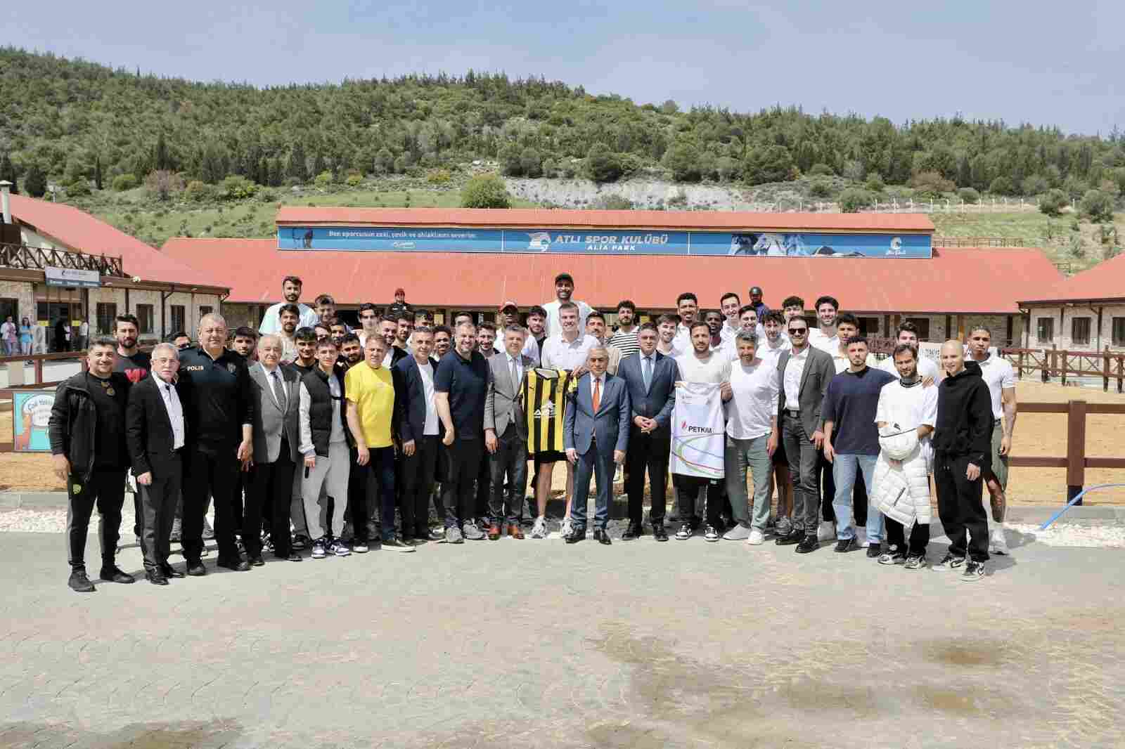 Aliağa’nın Profesyonel Kulüpleri Bir Araya Geldi…