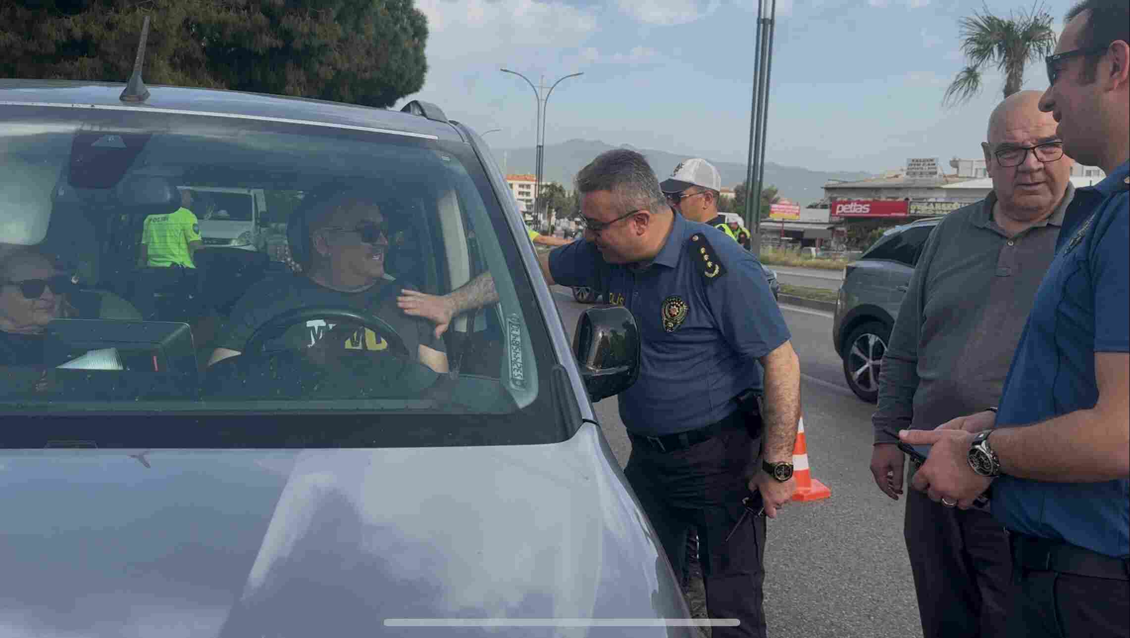 MENEMEN İLÇE EMNİYET MÜDÜRLÜĞÜNDEN, TRAFİK HAFTASI ETKİNLİĞİ…