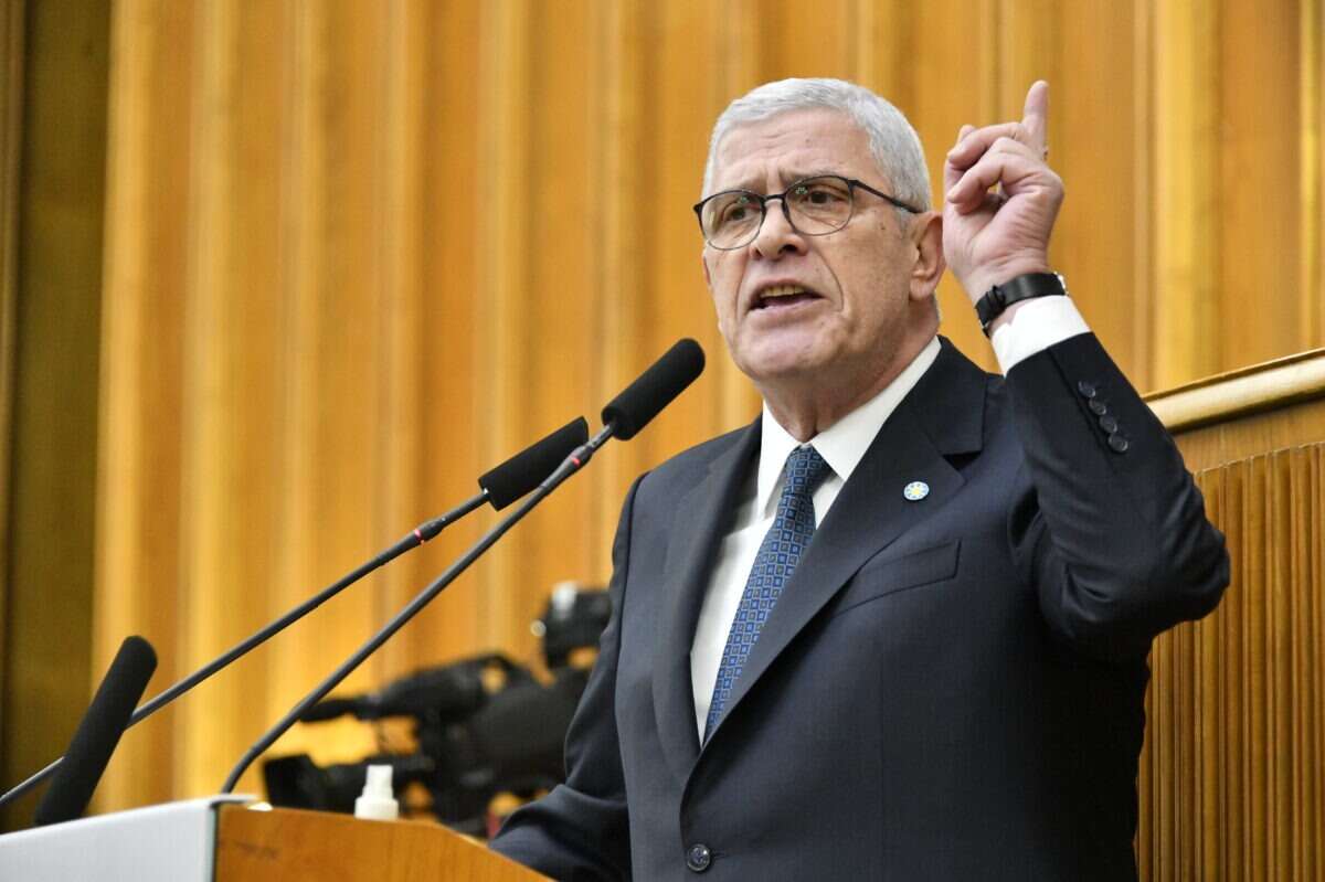 “SEN VE SENİN GİBİLER BENİ ANLAMAZ, DAĞA DEĞİL, PAZAR GÜNÜ SAMSUN’A ÇIKIYORUM…”