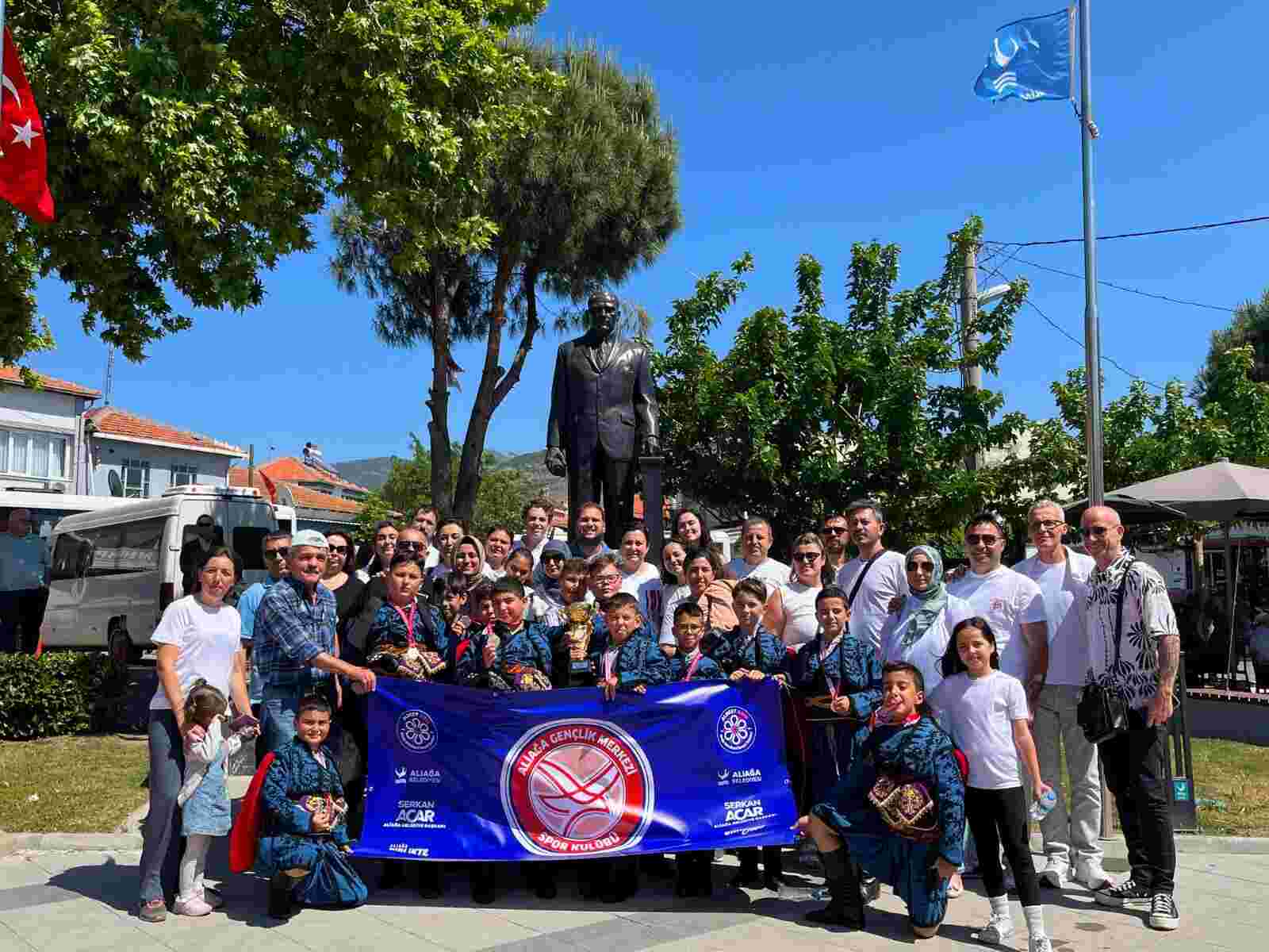 Aliağa’nın Yıldızlar Halk Oyunları Ekibi Türkiye Finallerine Gidiyor…
