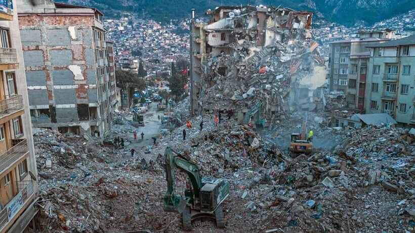 ALBAYRAK: “İSTANBUL DA DEPREM OLURSA, 3 GÜN MÜDAHALE EDEMEYECEĞİZ…”