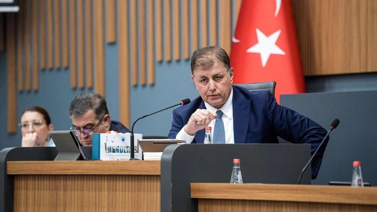 BAŞKAN TUGAY DUYURDU: “GENEL SEKRETER RAMAZAN TEZCAN GÖREVDEN ALINACAK…”