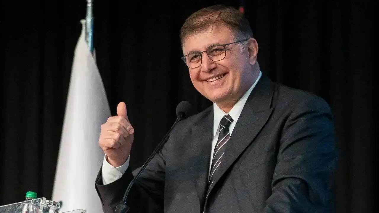 TUGAY: “NİSAN AYINDA ANKET YAPTIRDIM, OYLARIMIZ 4 PUAN ARTMIŞ GÖRÜNÜYOR…”