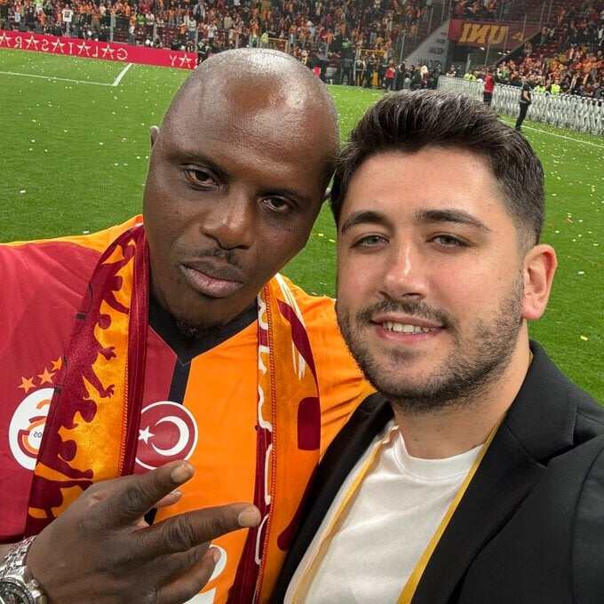 “OSİMHEN’İN AĞABEYİ, O BURAYI ÇOK SEVİYOR, KALACAK DEDİ…”