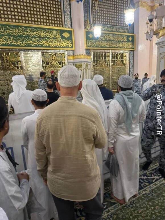 SOYLU HACI OLDU, FOTOĞRAFLAR SOSYAL MEDYA DA PAYLAŞILDI!…