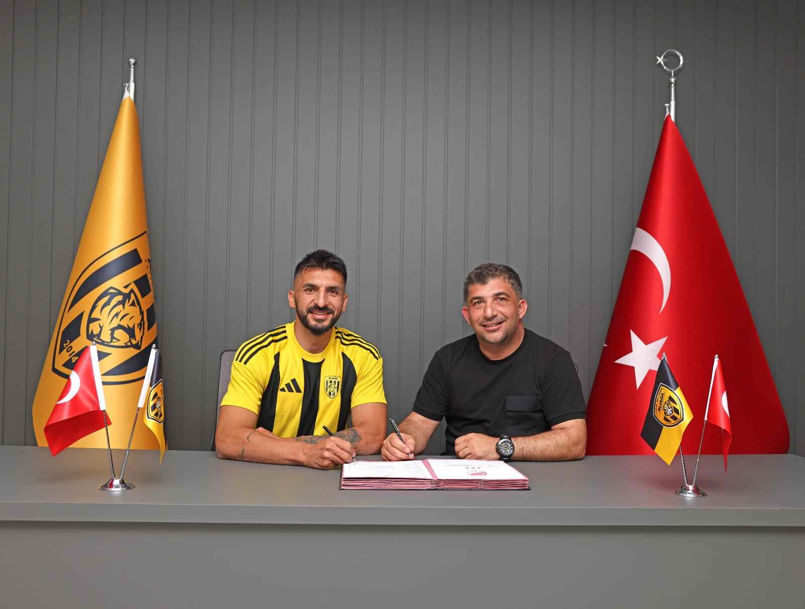 SERGEN PİÇİNCİOL ALİAĞA FK’DA…