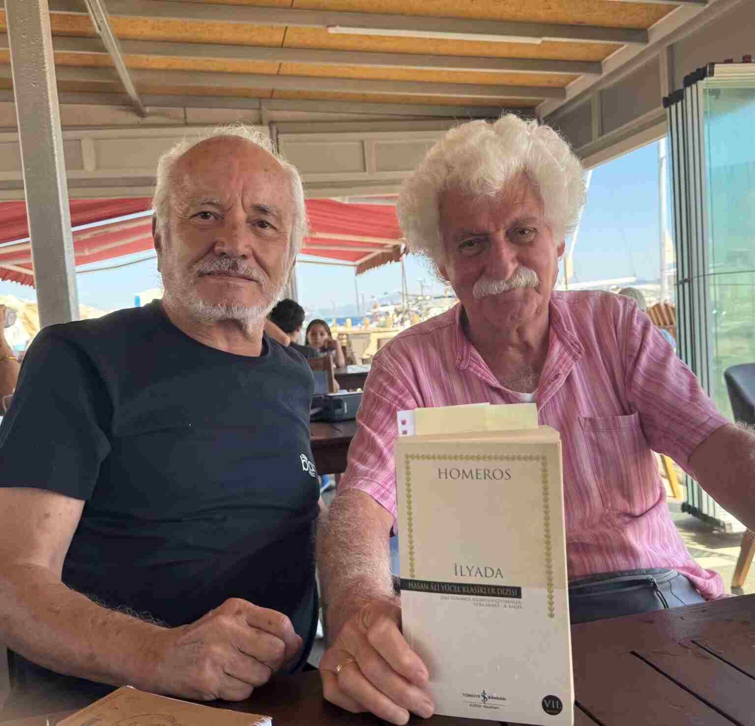 HALUK ŞAHİN: “BU YIL HOMEROS’U SAZ EŞLİĞİNDE OKUYORUZ, BÜYÜK OZANIN DİZELERİ TROYA’NIN KARŞISINDA YANKILANACAK…”