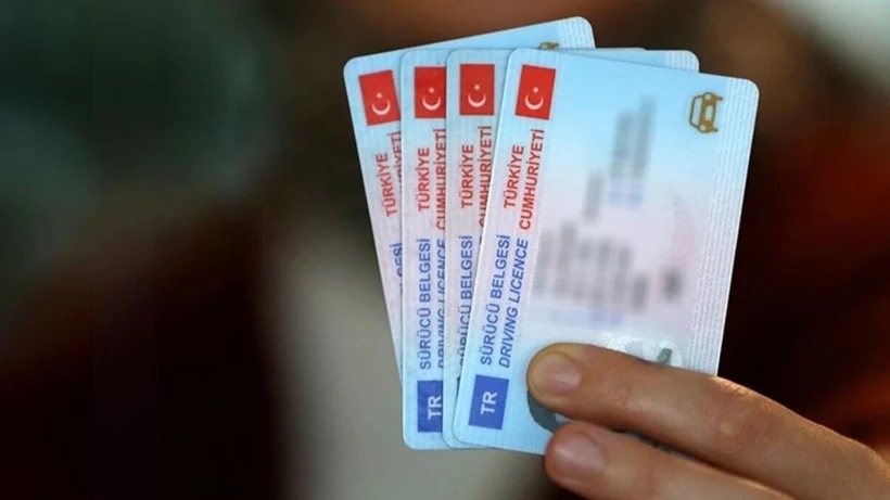 15 LİRA YERİNE, 7.438 LİRA ÖDEMEK İSTEMİYORSANIZ, EHLİYET YENİLEME İÇİN BUGÜN SON GÜN…