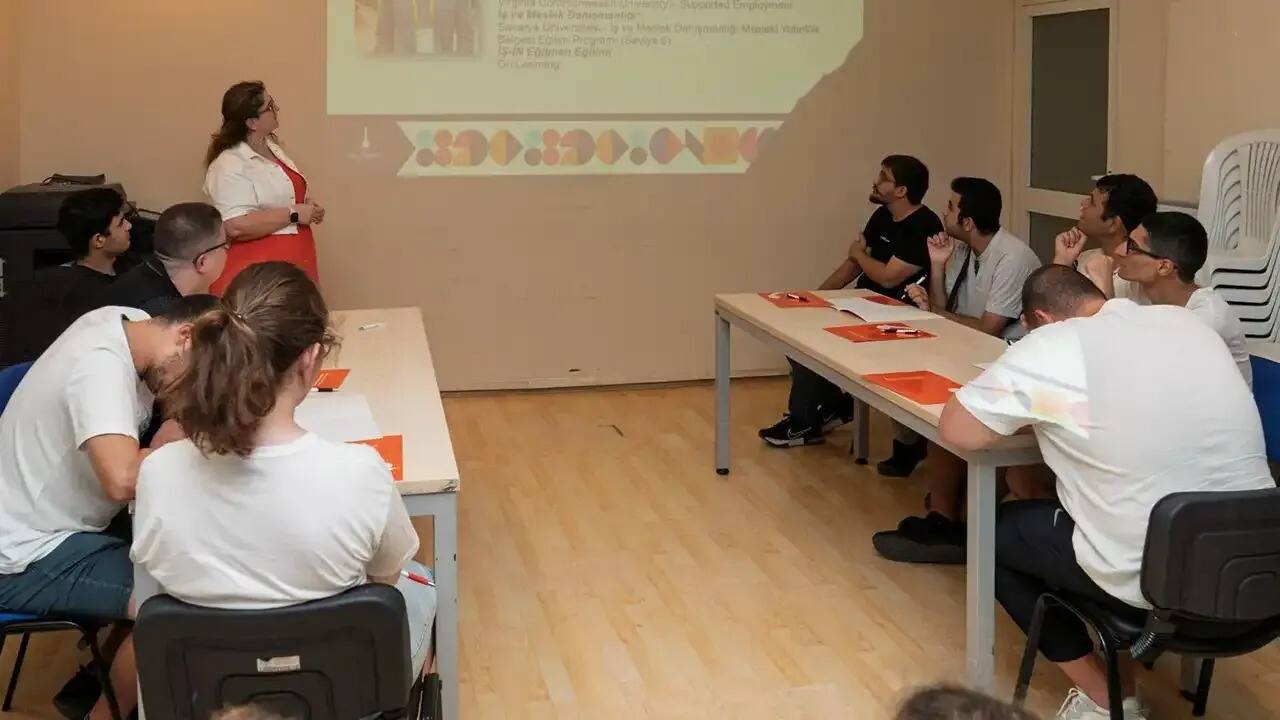 İKİ AY EĞİTİM GÖRECEKLER, İŞ HAYATINA ATILACAKLAR.. İZMİR BÜYÜKŞEHİR’DEN TÜRKİYE DE BİR İLK…