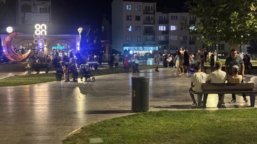 SINDIRGI’DA ART ARDA MEYDANA GELEN DEPREMLER ÇEVRE İLLERDEN DE HİSSEDİLDİ…