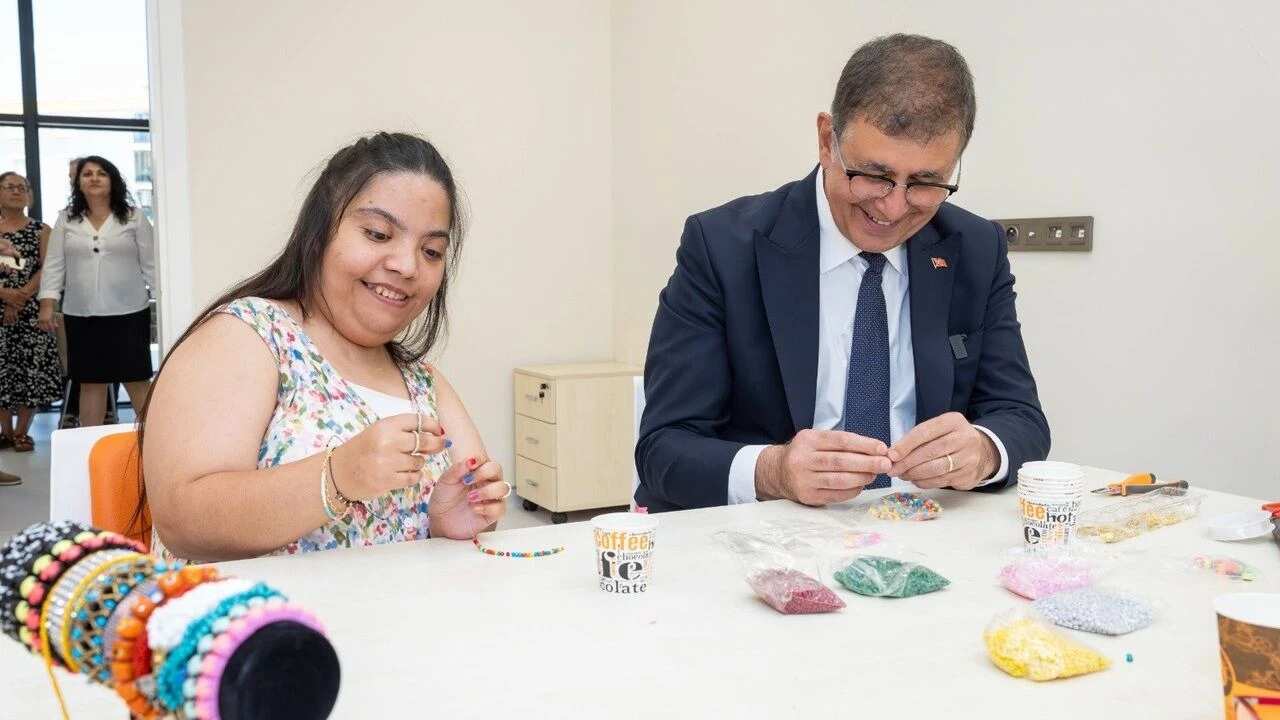 BÜYÜKŞEHİR’DEN, İZMİR’İN ENGELLİ VATANDAŞLARINA DESTEK…