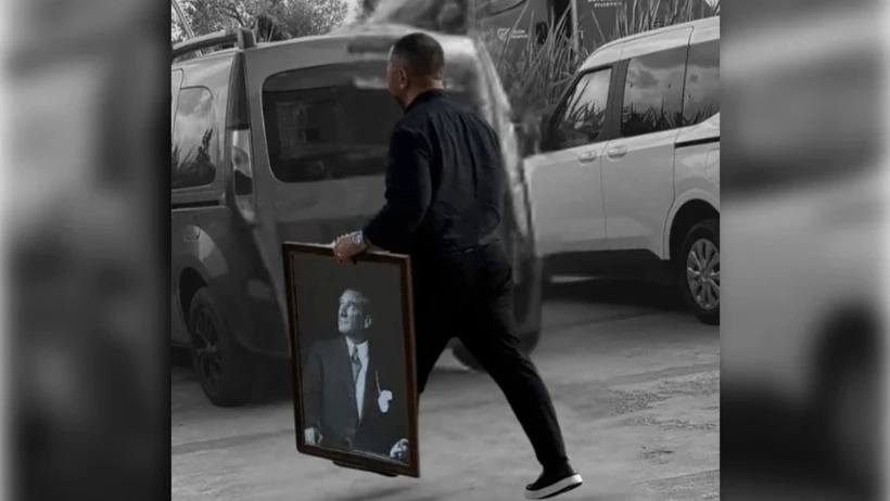 ATATÜRK’Ü DE ALDI GİTTİ!…