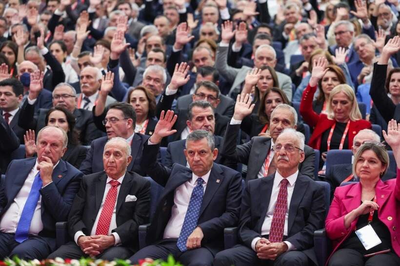 CHP’Lİ DELEGELER: “MUTLAK BUTLAN VE KAYYUM RİSKİ ORTADAN KALKTI…”