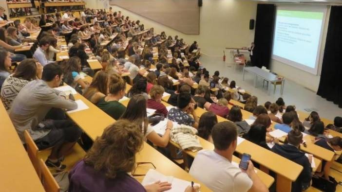 ÖĞRETİM ÜYESİNDEN TACİZ SKANDALI!…