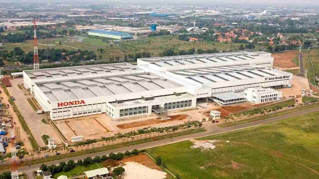 HONDA’NIN ALİAĞA’DA KURACAĞI MOTOSİKLET FABRİKASI, 861 MİLYON LİRAYA MAL OLACAK, 310 KİŞİYE İSTİHDAM SAĞLAYACAK…