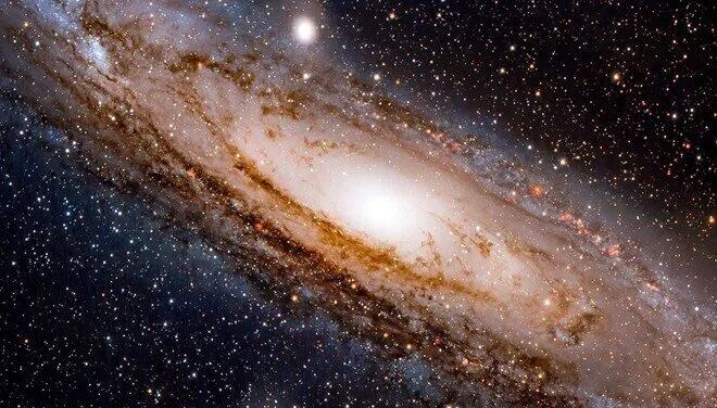 SAMANYOLU’NUN MERKEZİ KARADELİĞİ, UZAY-ZAMANI NASIL BÜKÜYOR?…