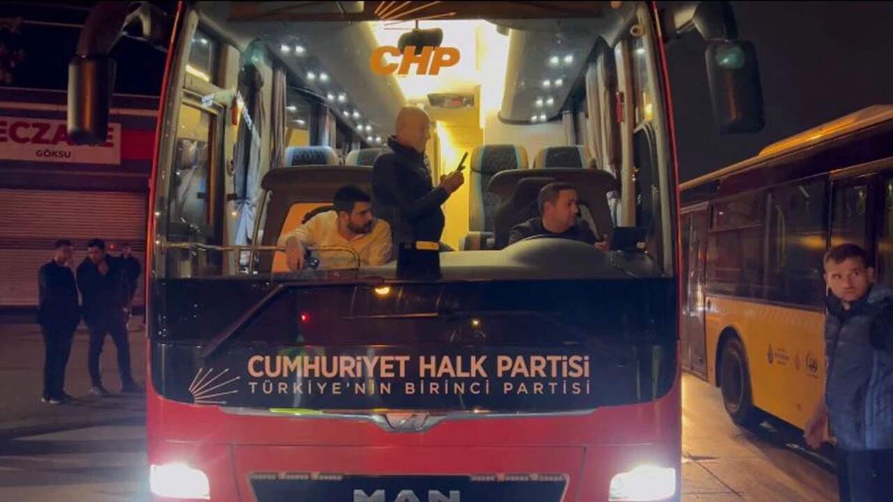 CHP’Lİ AKDOĞAN: “BU KANUNSUZ EMRİ VEREN KİM?…”