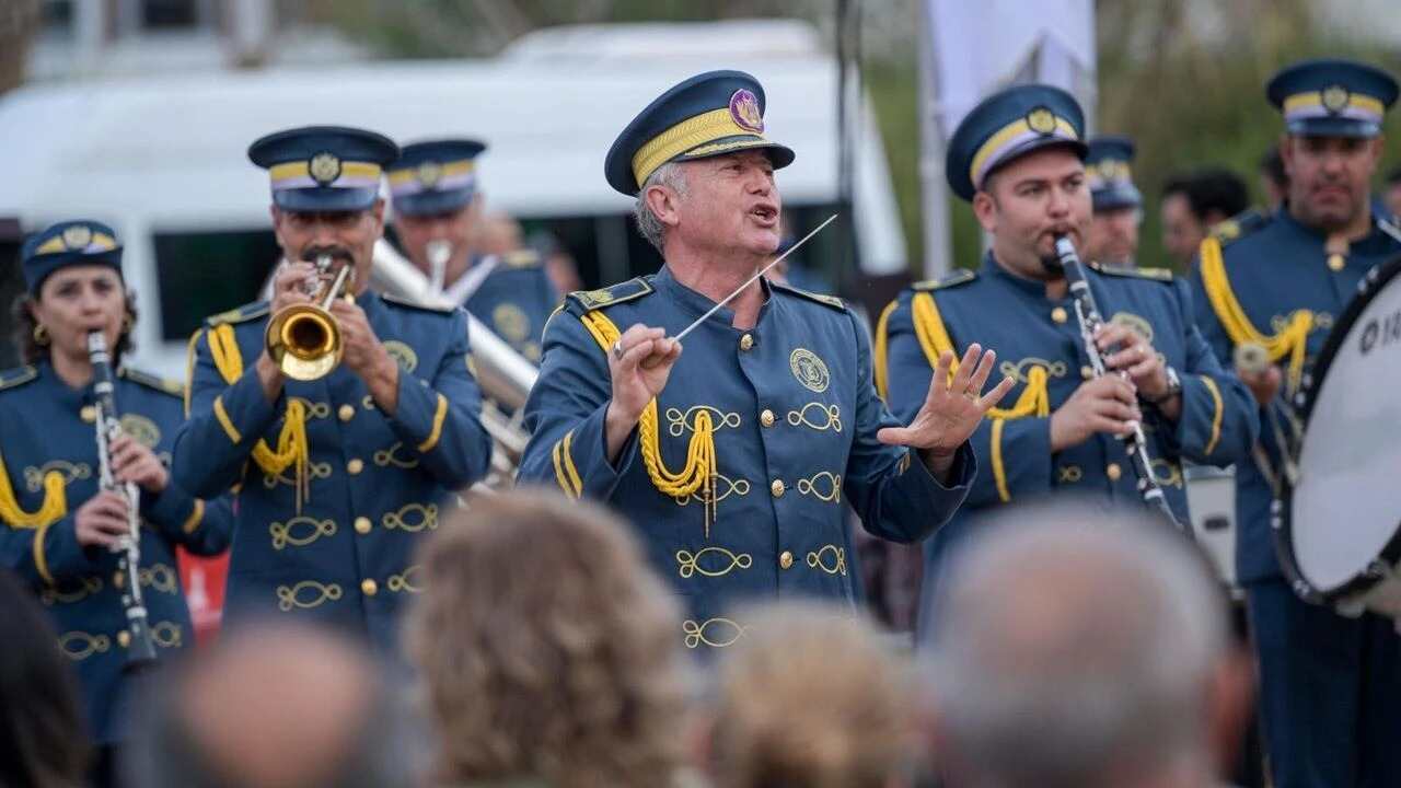 İZMİR’DE BÜYÜKŞEHİR’LE CUMHURİYET BAYRAMI COŞKUSU DEVAM EDİYOR…