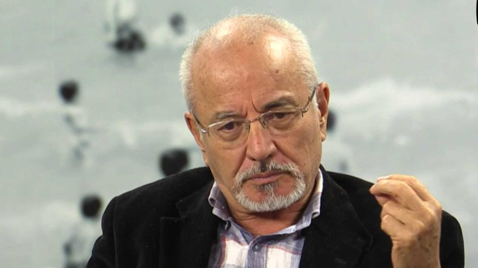 HALUK ŞAHİN: “O BİR TELGRAF TUTKUNUYDU, CUMHURİYETİ KURDU…”