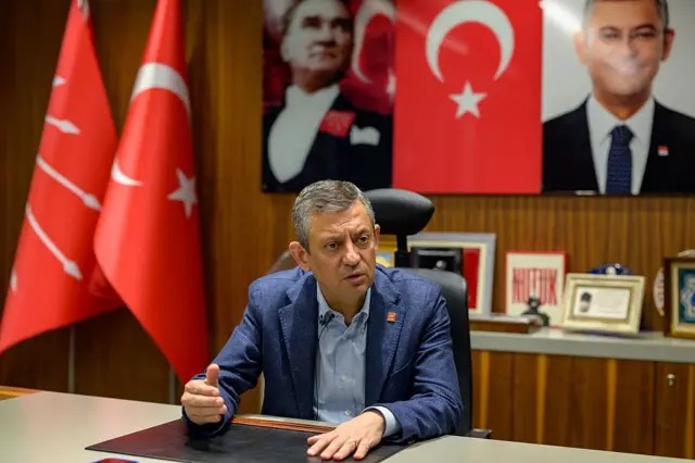 “İMAMOĞLU’NUN EŞİNİN EVLADININ PASAPORTUNU İPTAL ETMEK HAYSİYETSİZLİKTİR…”