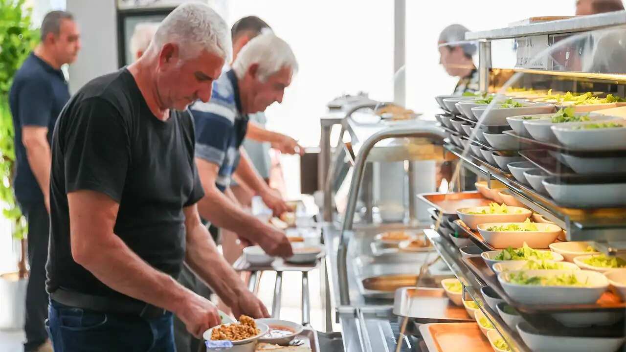 BÜYÜKŞEHİR DUYURDU: “10 KASIM GÜNÜ İZMİR’DE TÜM KENT LOKANTALARI’NDA YEMEKLER ÜCRETSİZ…”