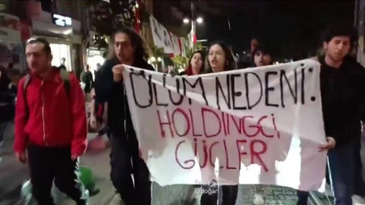DİLOVASINDA, 2’Sİ ÇOCUK 6 KİŞİNİN CAN VERDİĞİ YANGINI PROTESTO EDENLERE GÖZALTI!…