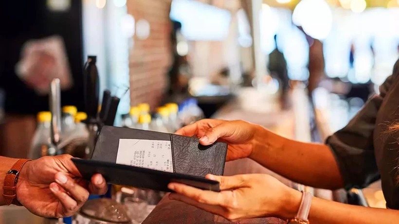 Bakanlıktan Kafe ve Restoranlara Zorunlu Bahşiş Yasağı!…