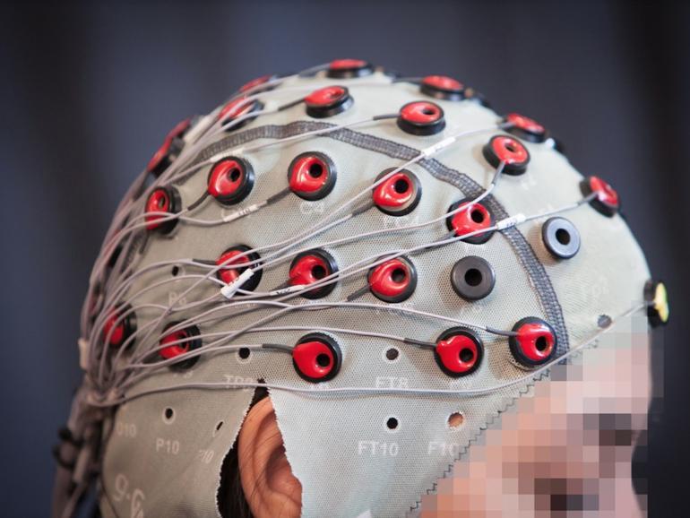 “TELEPATİK ROBOTLAR MI GELİYOR?…”