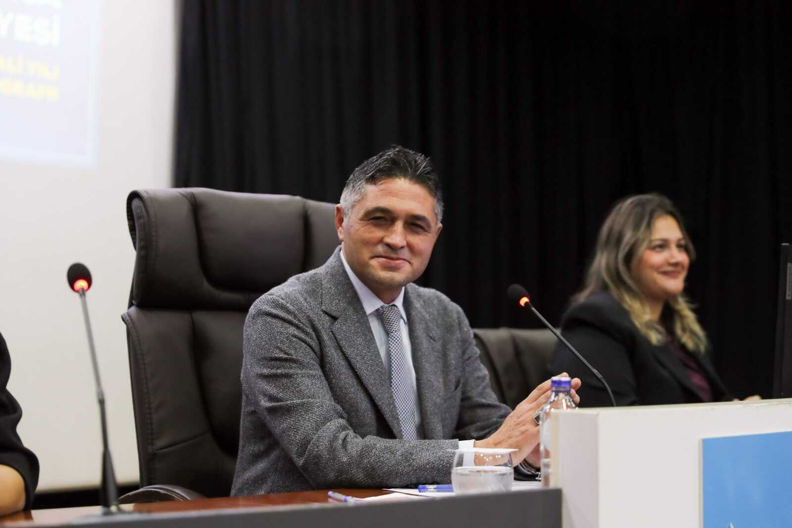 CHP’Lİ DOĞANGÜL SORDU: “TUTUKLANMAKTAN KORKMUYOR MUSUNUZ?, BAŞKAN ACAR YANITLADI: “KORKUMUZ YOK!…”