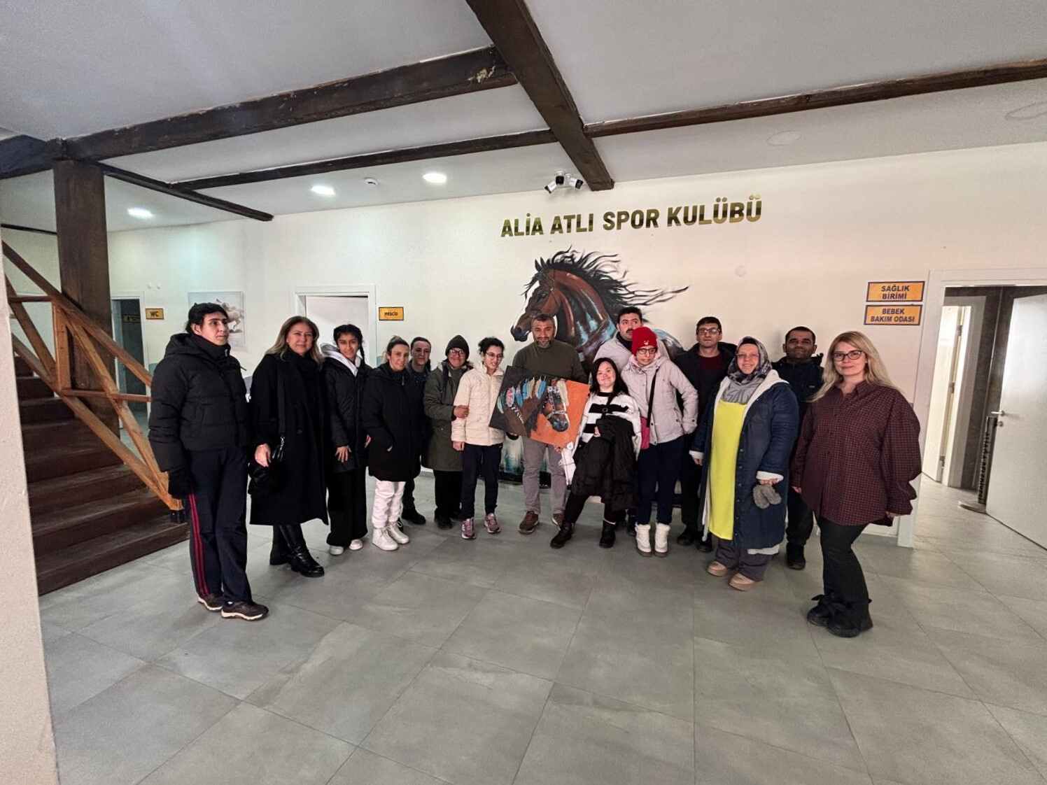 ÖZEL ÇOCUKLARDAN ALİAPARK’A ANLAMLI HEDİYE…