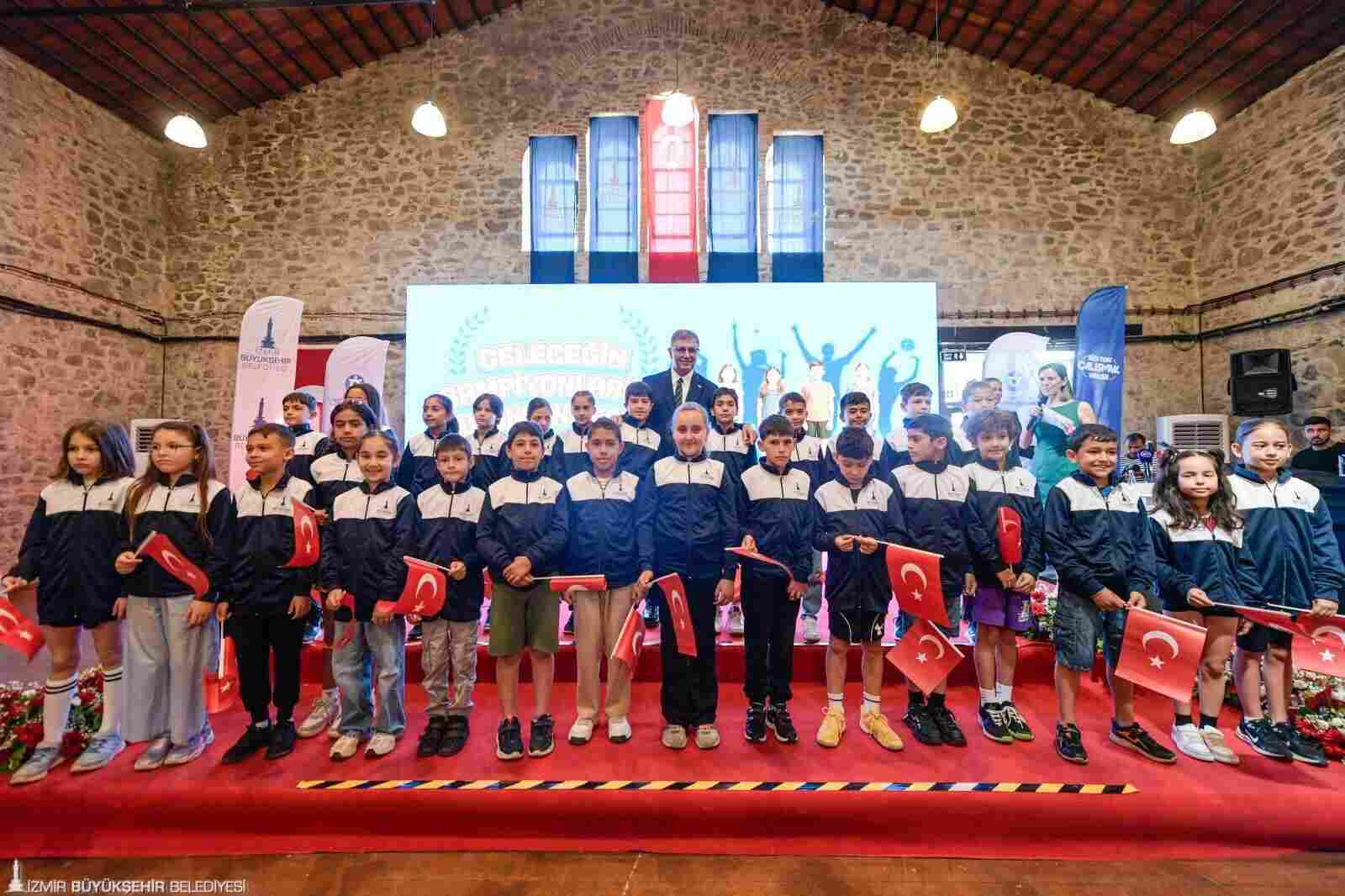 İZMİR, SPOR DA VİTES YÜKSELTTİ…