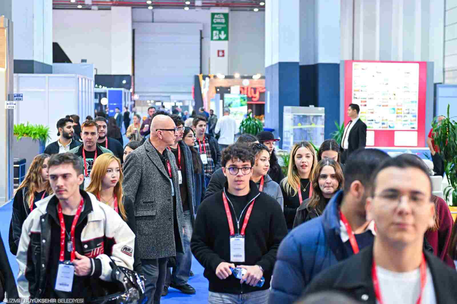 CUMALIOĞLU: “FUARLAR İZMİR EKONOMİSİNE GÜÇ KATIYOR…”