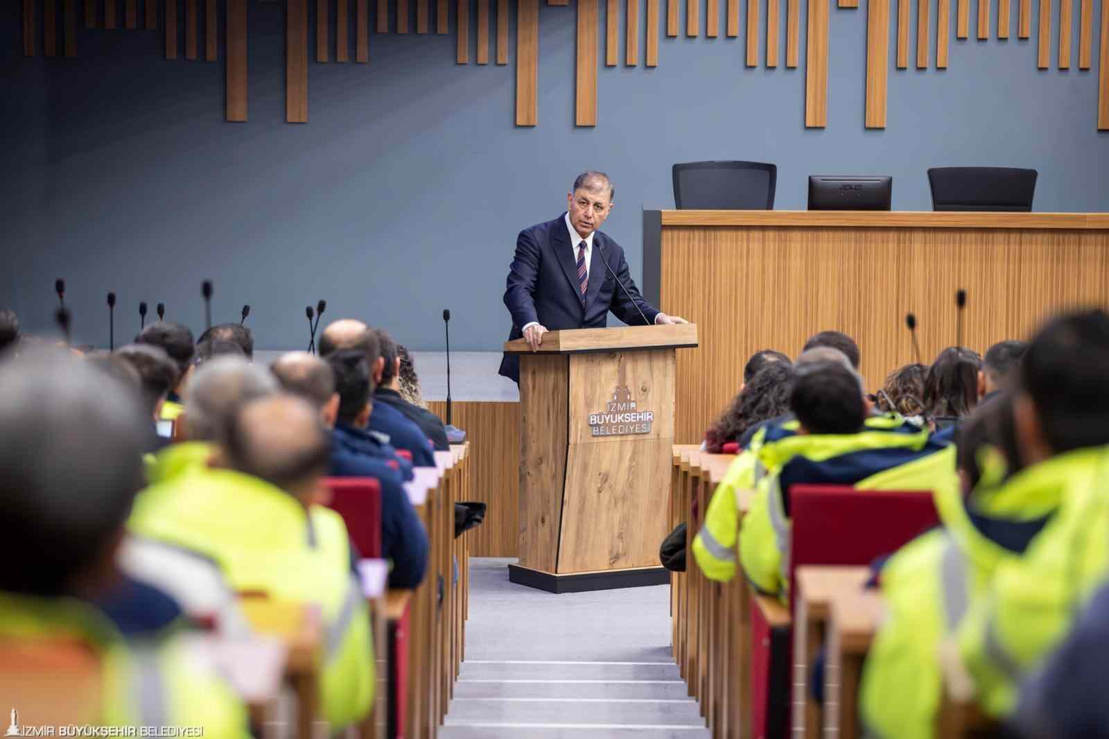 TUGAY: “İZMİR İÇİN 7 GÜN 24 SAAT ÇALIŞIYORUM, BUNDAN MUTLULUK DUYUYORUM…”