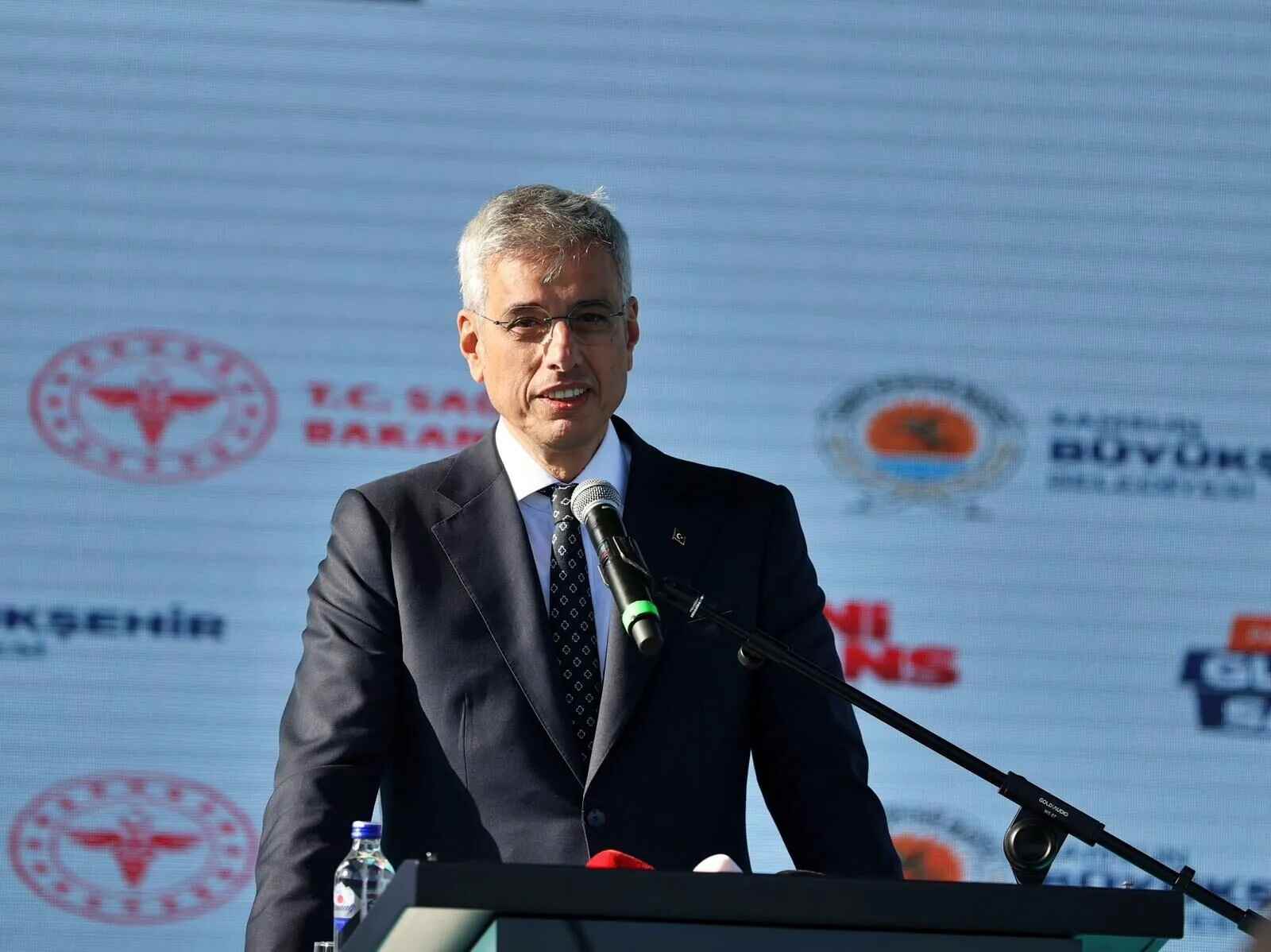 MEMİŞOĞLU: “BİZDEN ÖNCE AMBULANSLARIN LASTİĞİ YOKTU…”