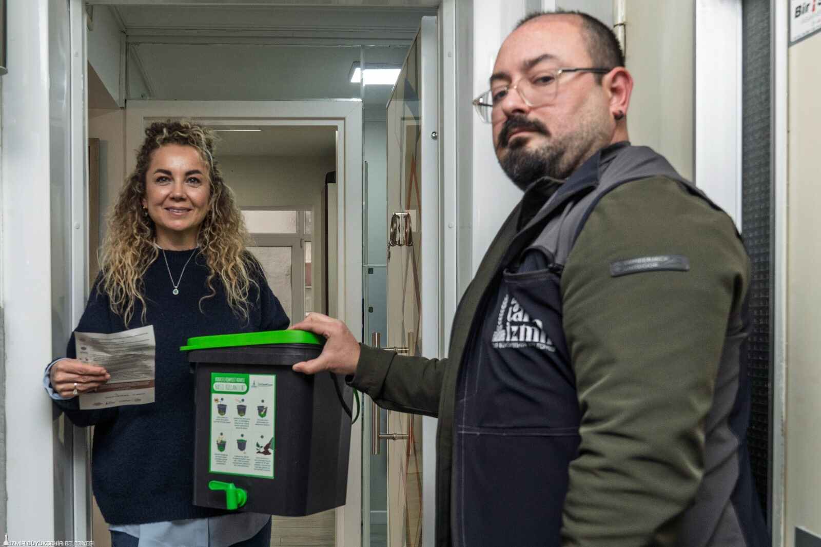 ORGANİK ATIKLAR EVDE, BAŞKAN TUGAY’IN PROJESİ : “BOKAŞİ” İLE DÖNÜŞECEK…