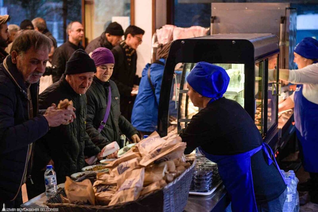BÜYÜKŞEHİRİN KENT LOKANTALARINDA İFTAR ÜCRETSİZ…