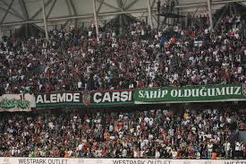 “Karşıyaka’dan Mardin’e Dayanışma Köprüsü: 300 Öğrenciye Ayakkabı Desteği…”